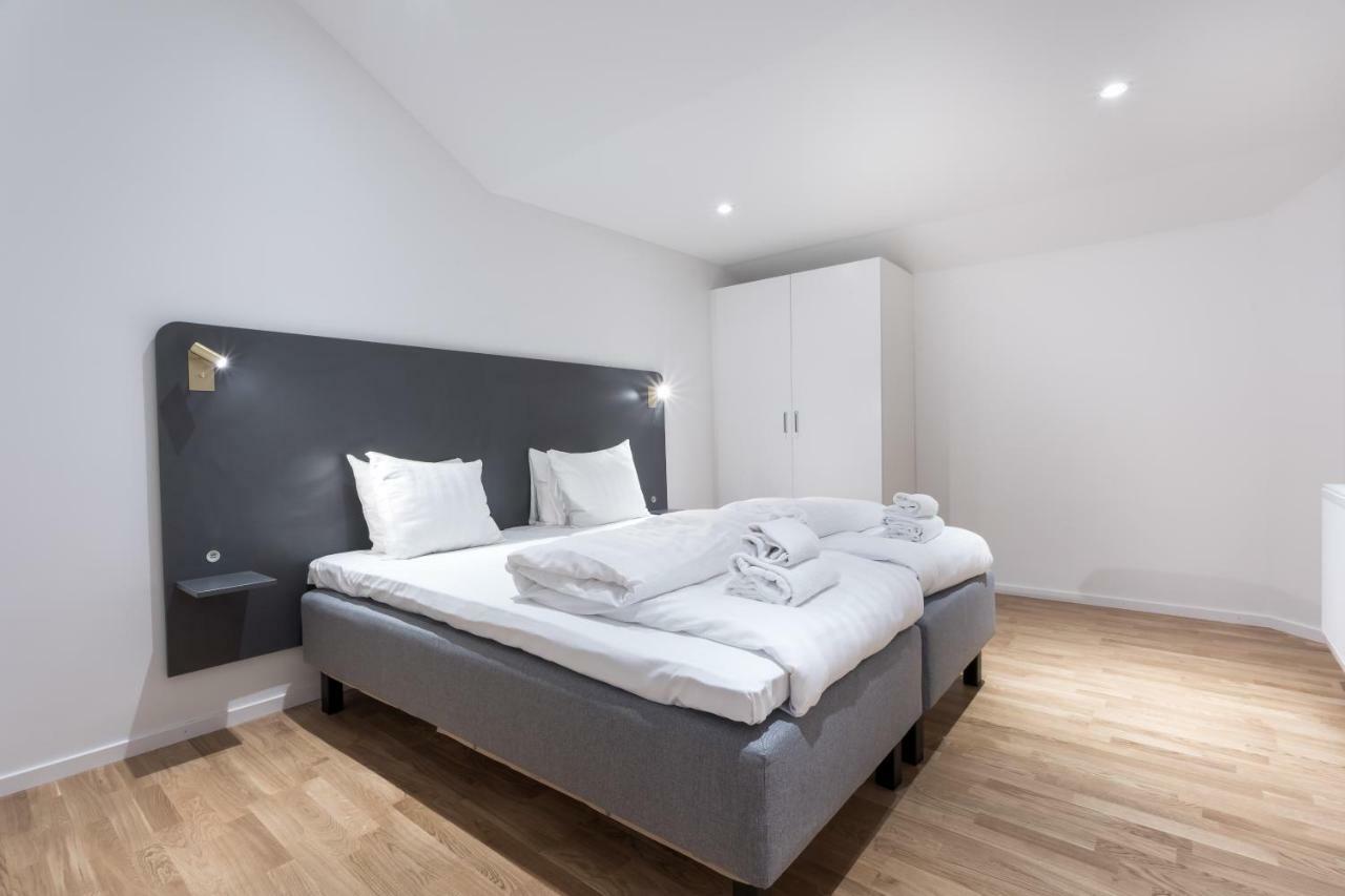Apartdirect Aparthotel 3*
