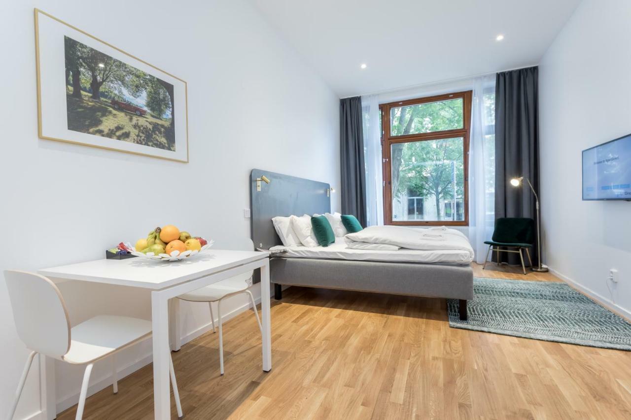 Apartdirect 3*