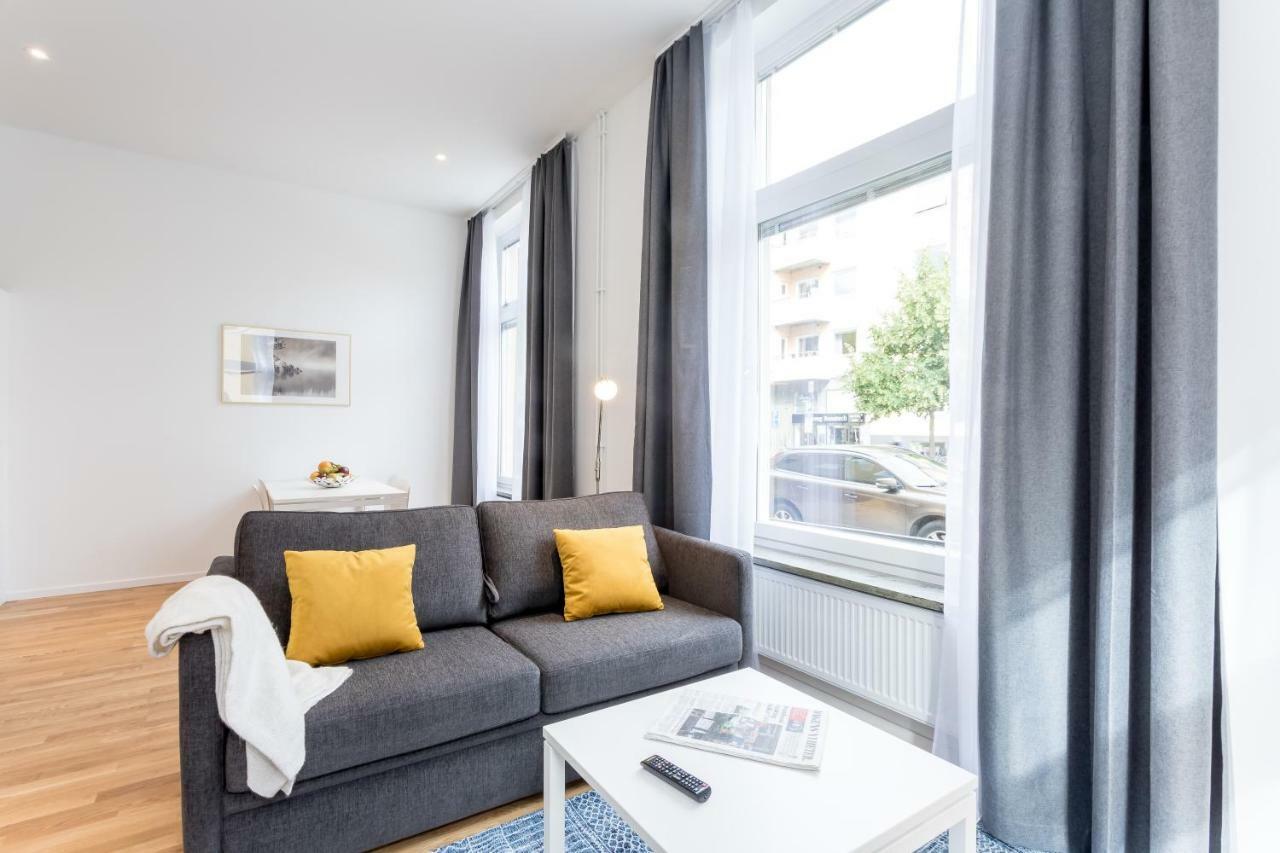 Apartdirect Aparthotel 3*